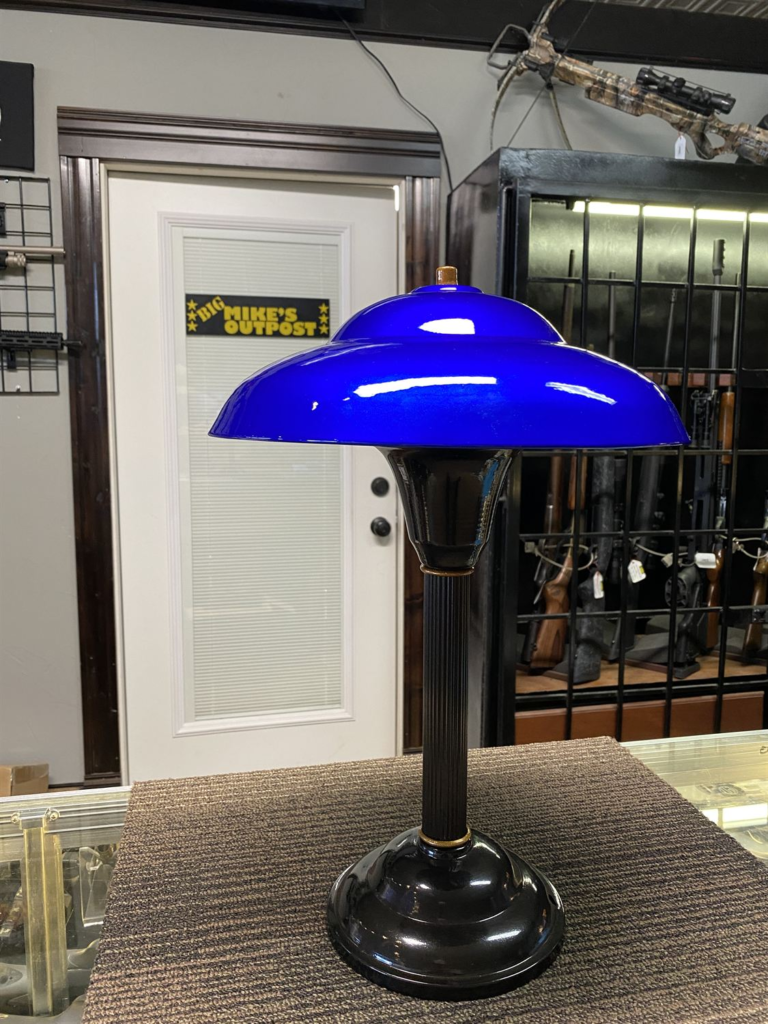 Lamp refinished in gloss blue
